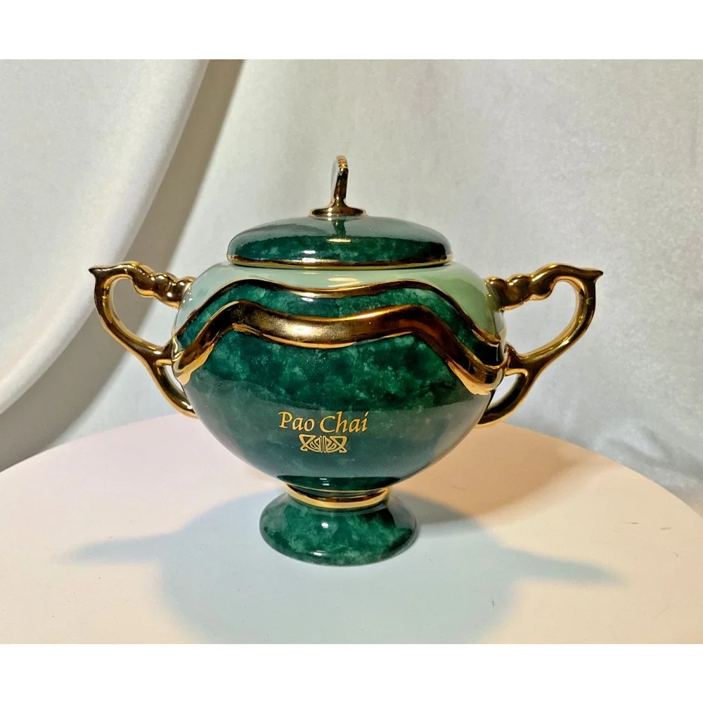Ardleigh Elliott 1999 Pao Chai Beauties of the Red Mansion Porcelain Music Box